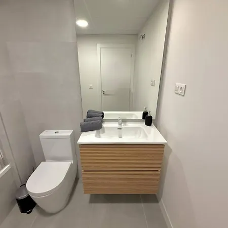 Sr Oasis 325 2 Bdr Penthouse With Sea View Apartment *