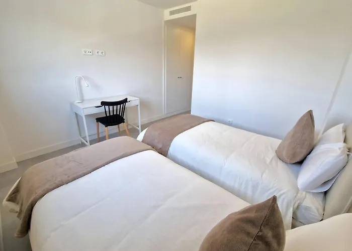 Sr Oasis 325 2 Bdr Penthouse With Sea View