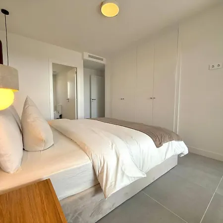 Sr Oasis 325 2 Bdr Penthouse With Sea View