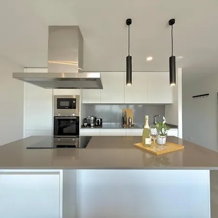 Sr Oasis 325 2 Bdr Penthouse With Sea View Estepona