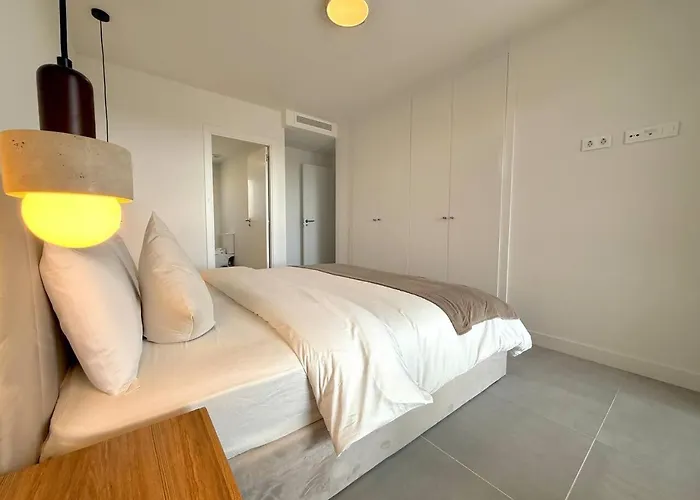 Sr Oasis 325 2 Bdr Penthouse With Sea View