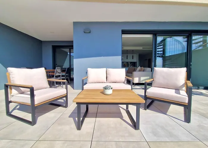 Sr Oasis 325 2 Bdr Penthouse With Sea View Εστεπόνα